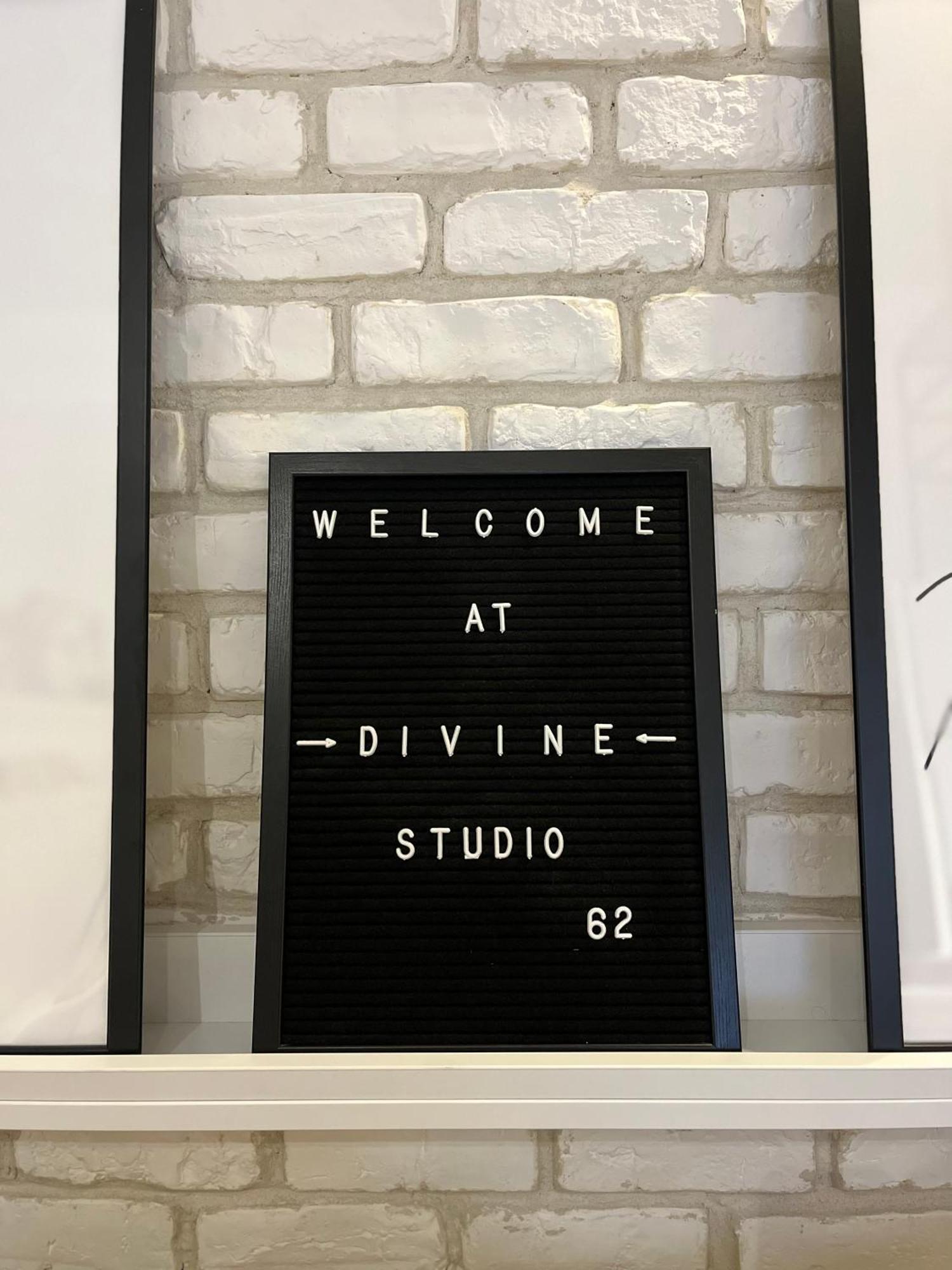 Divine Studio Fermei 62 Popesti-Leordeni Екстер'єр фото